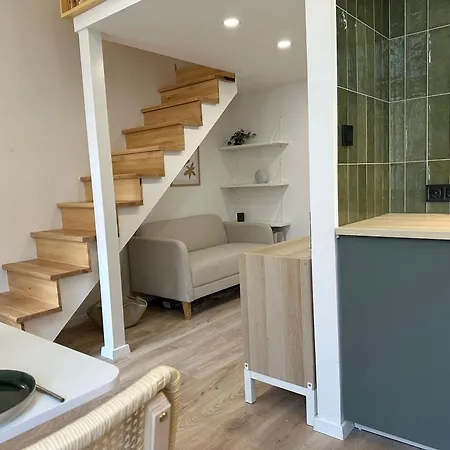 Dfive Arena Tiny Apartament *